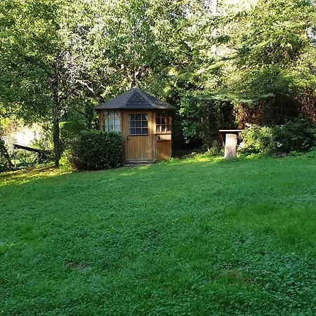 度假居 Mit Grossem Garten *