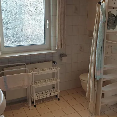 Mit Grossem Garten 度假居 *