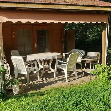 度假居 Mit Grossem Garten *