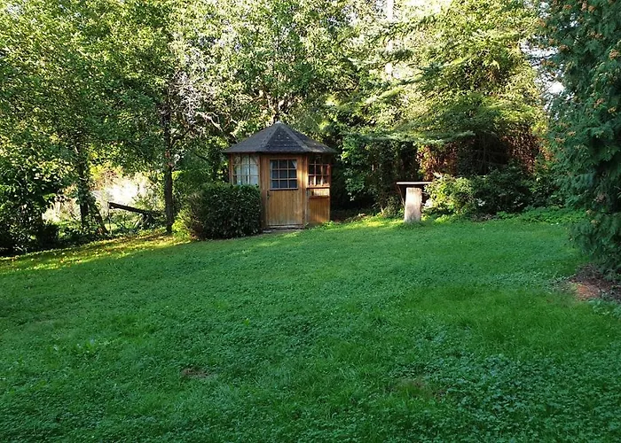 Дом отдыха Mit Grossem Garten *